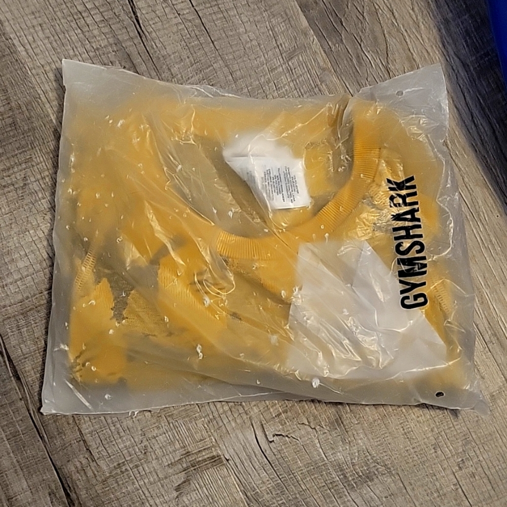 Gymshark Adapt Camo Seamless Long Sleeve Crop Top - Savanna | Yellow